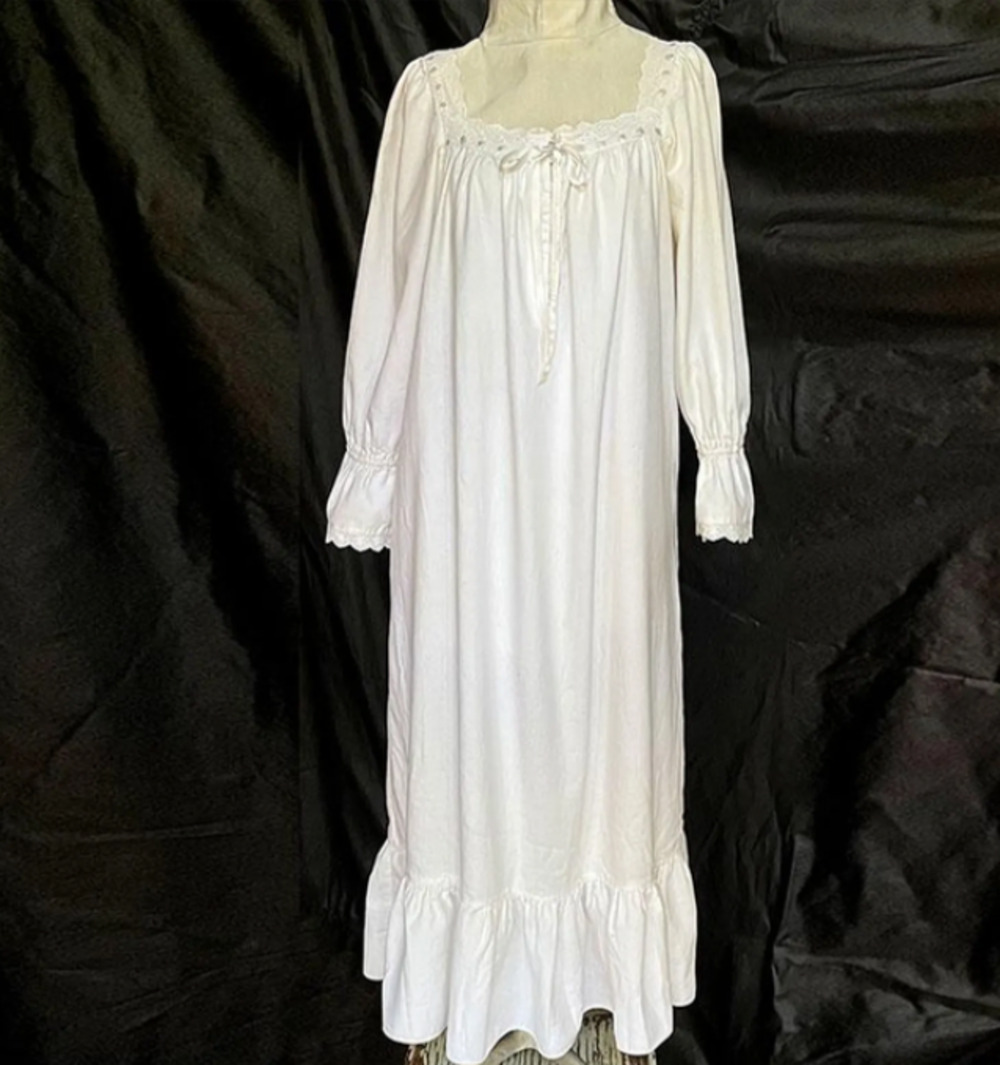 VTG Victoria Secret Womens Nightgown M White Cotton Lace Cottagecore Babydoll